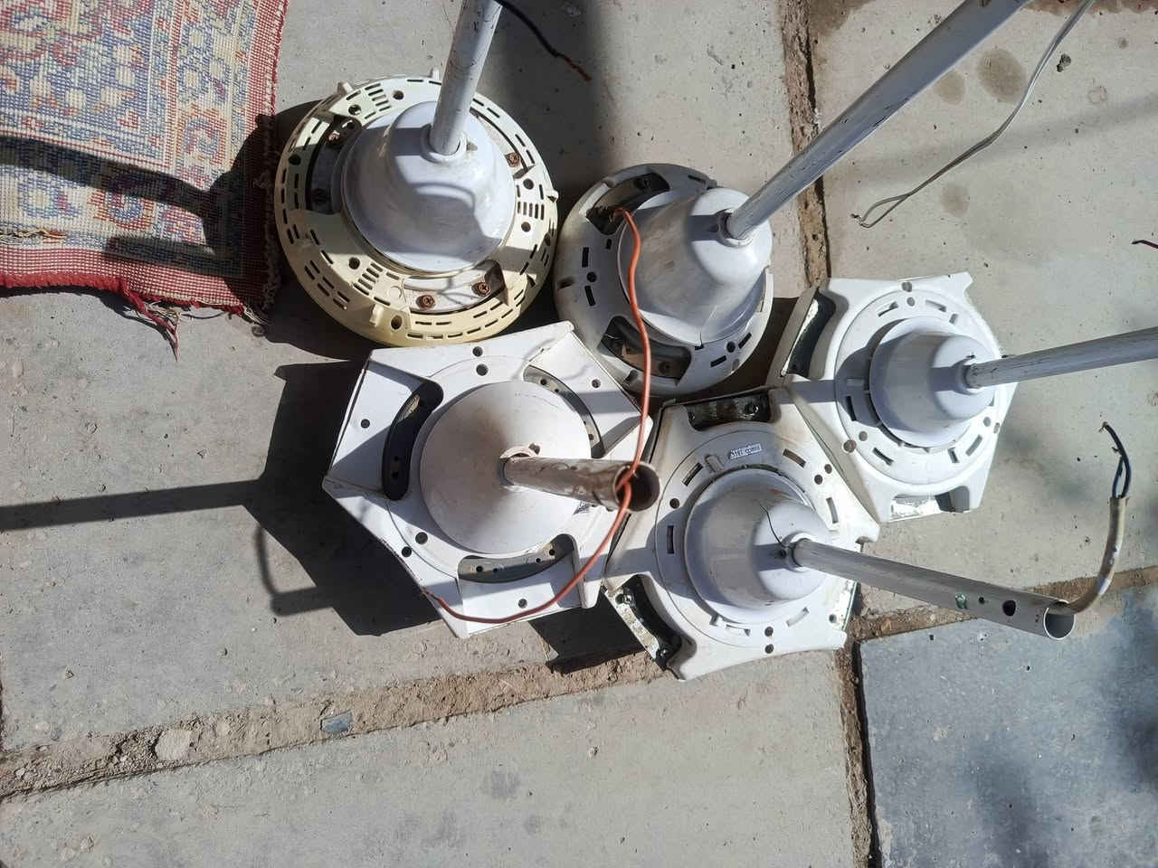 يالله بنكات شغلات جداد سعر الوحده ١٢ الف مكان شارع نفط اتصال عله هذه رقم الهاتف ***********
