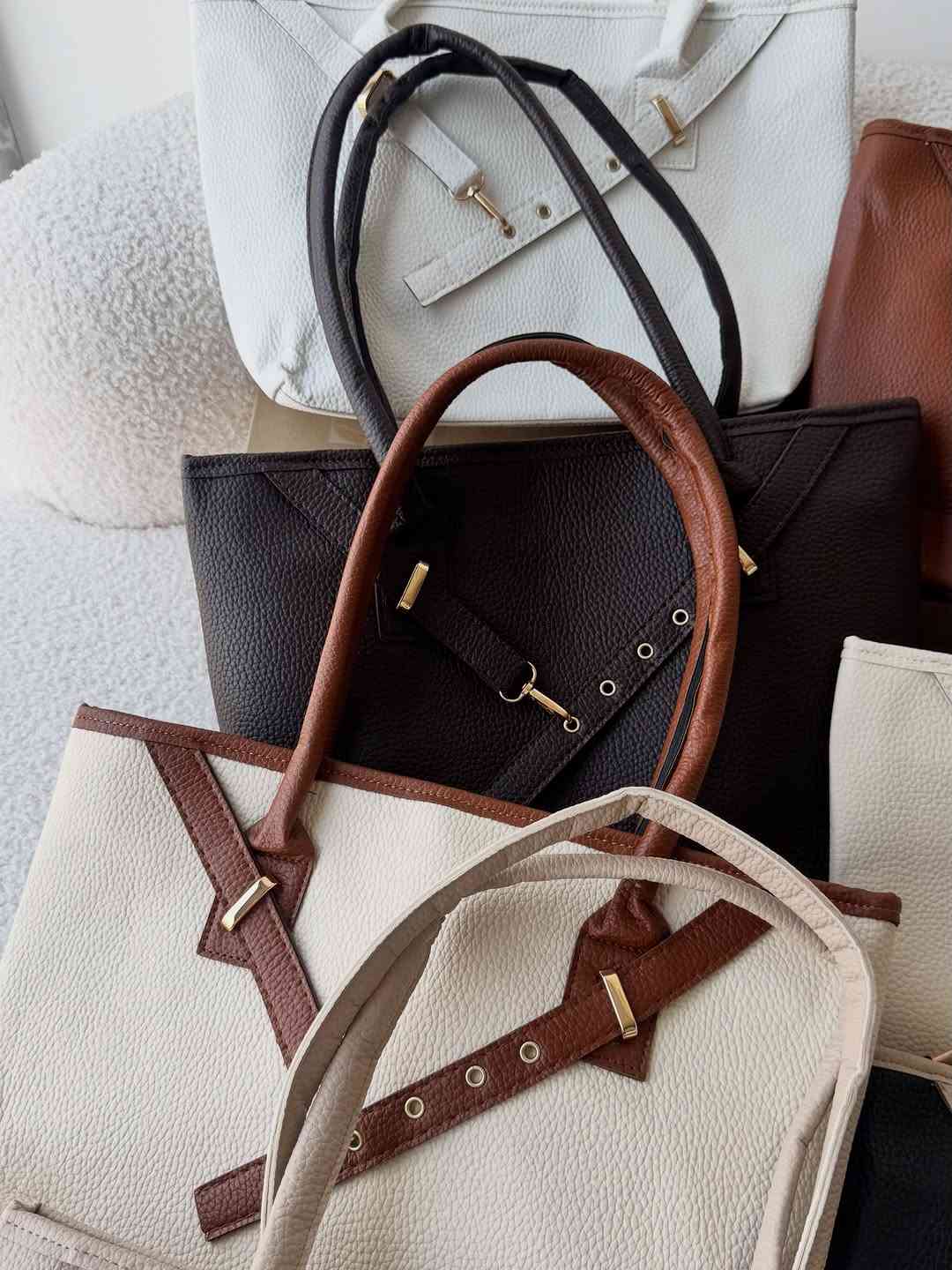 ⁨	⁨	سعر القطعة 10،000 الاف 
العرض 40cm ارتفاع 26cm 
العنوان النجف حي ميسان شارع البوريات مجمع ملوكة 
يوجد خدمة توصيل 
للحجز السريع واتساب ‪+964 786 066 1696‬
او دايركت⁩⁩

