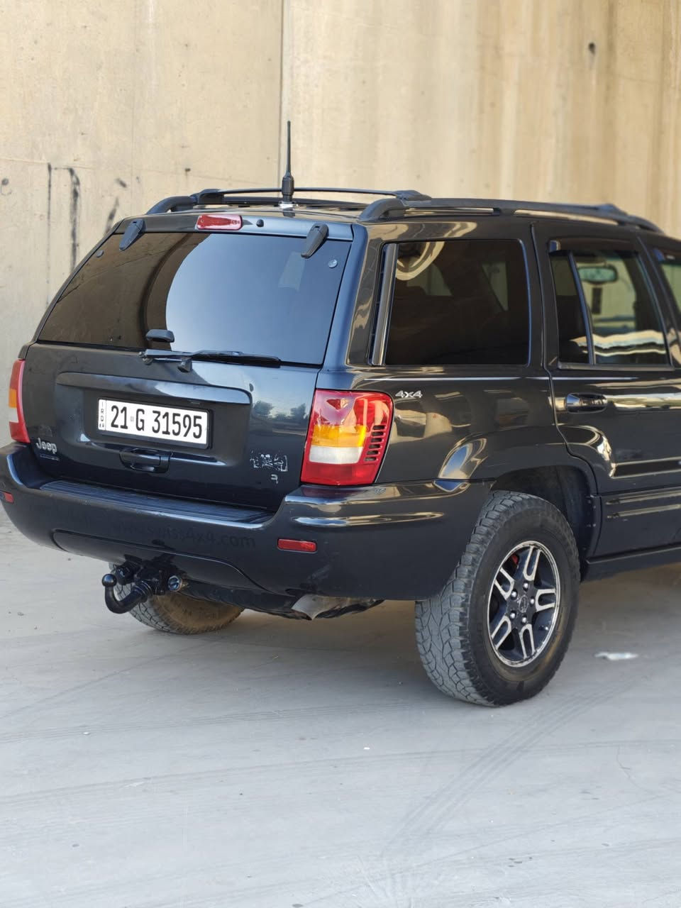 سلام عليكم ، جيب شيروكي موديل 2000 رقم سليماني ( v8 ) گير محرك شرط سنويه جديد بطاقه بانزين موجود منضومه غاز 80 لتر  بدون ضرر بدون صبغ سياره نضيفه كلش فقط بيها صوت اكسل سعر 77 رقم هاتف *********** مكاني كركوك
