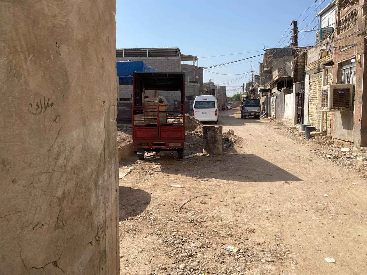 السلام عليكم بيت 200 متر ركن سبع قصوريمين المشروع
‭***********‬معروض 65 وبي مجال كامل خدمات باقي بس تبيلط
