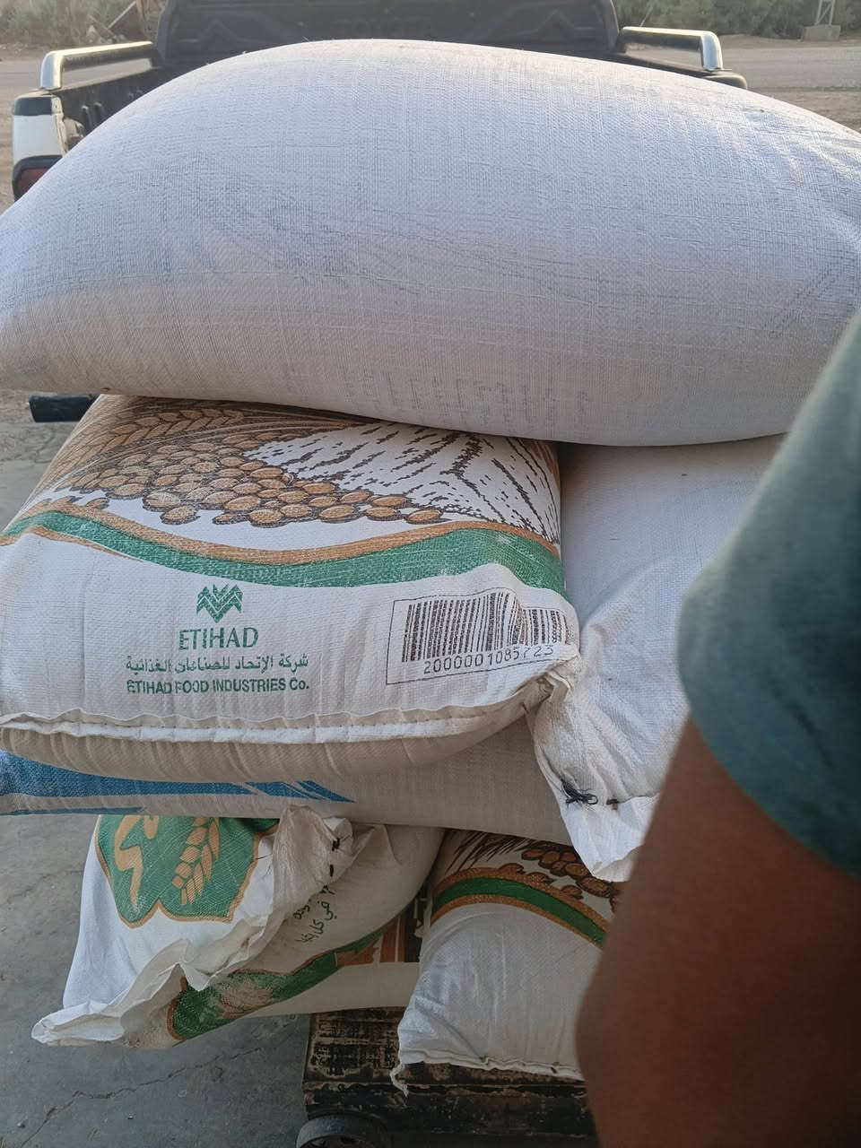 طحين علف • درجة اولى • سعر مناسب