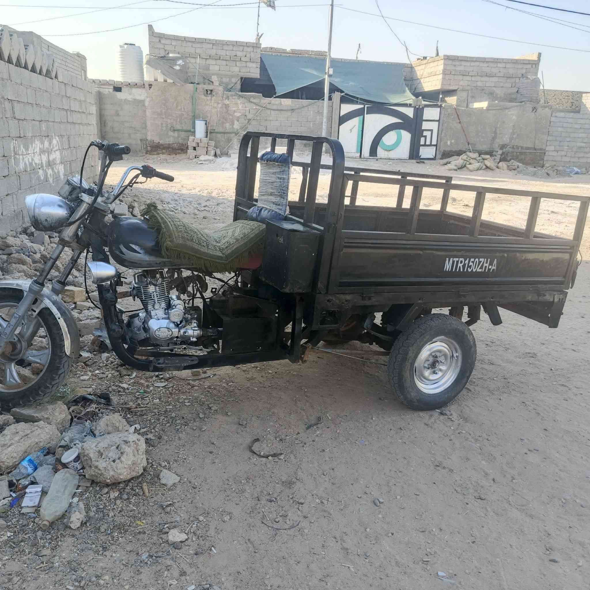 سلام عليكم هاي ستوته مفوله وسعره حلو اوراق ستنساخ مديل ١٦ كله شغال هورن لايت ب٧٠٠قفله رقمي***********
