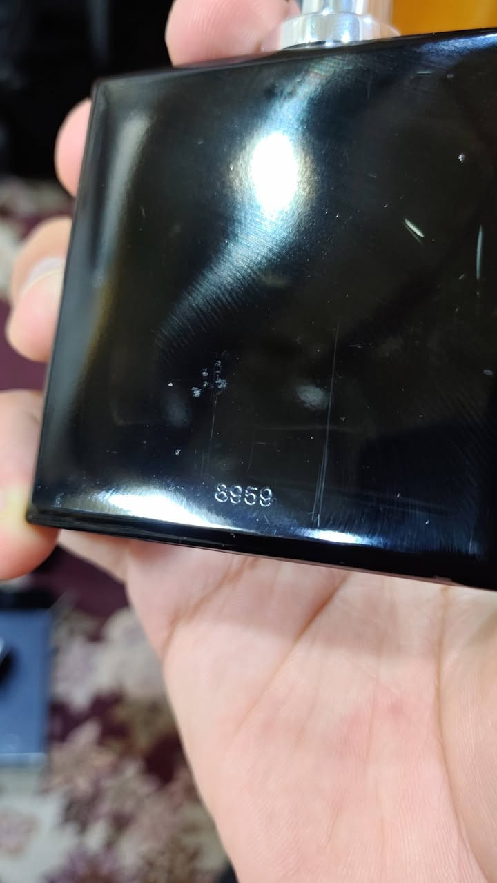 عطر بلو دي شانيل 50ml
جديد مستخدم رشات فقط
عطر جميل راقي يناسب كلا الجنسين
سعر العطر 135 الف مع التوصيل 🔒
عنواني بصرة جمهورية و توصيل متوفر
تواصل خاص او واتساب ***********
