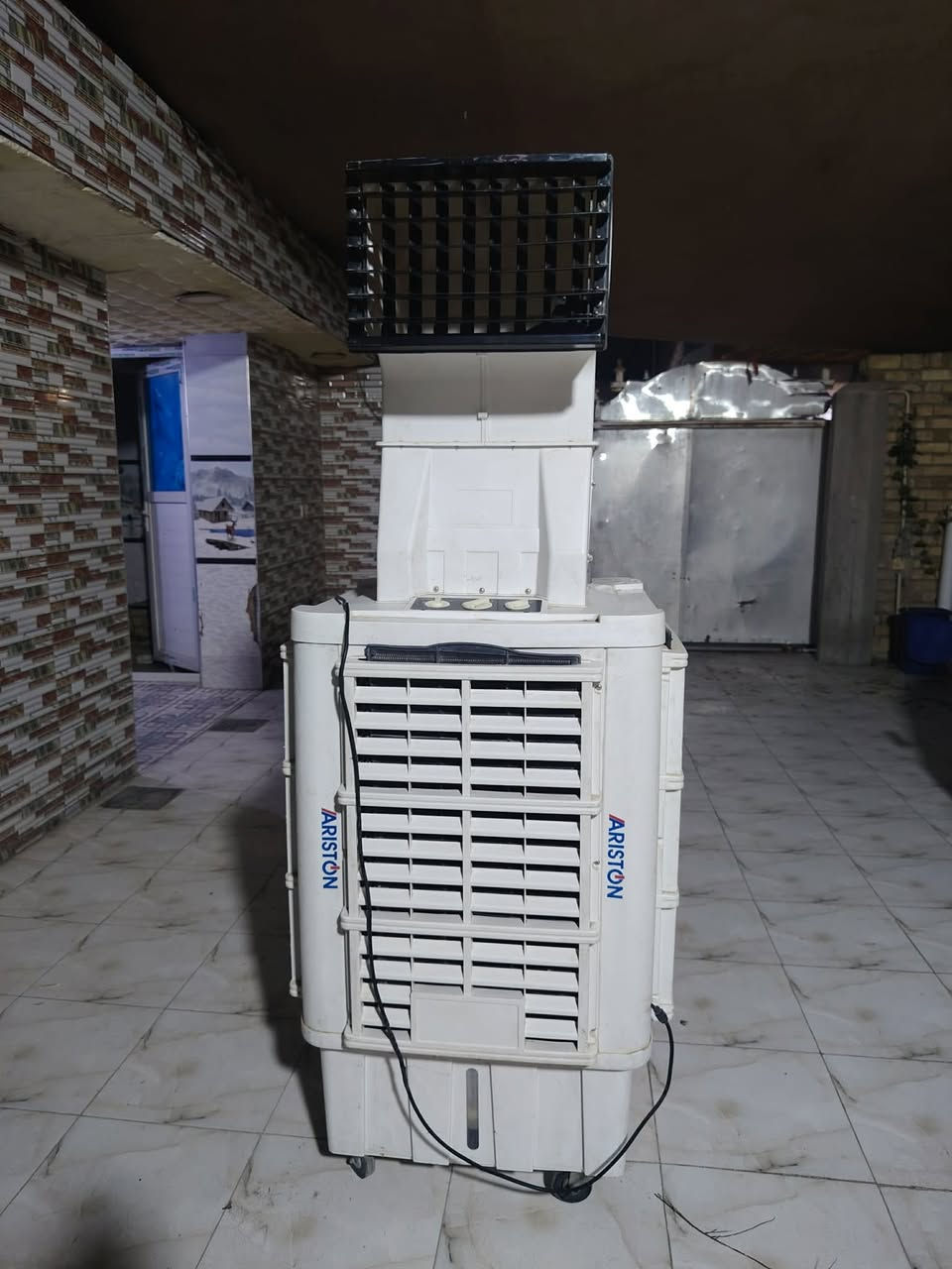 مبردات ٢ للبيع 
نظيفات جدا 
السعر ٢٠٠ الوحده وبيها مجال بسيط 
للاستفسار ***********  ..
مكلف بالنشر
