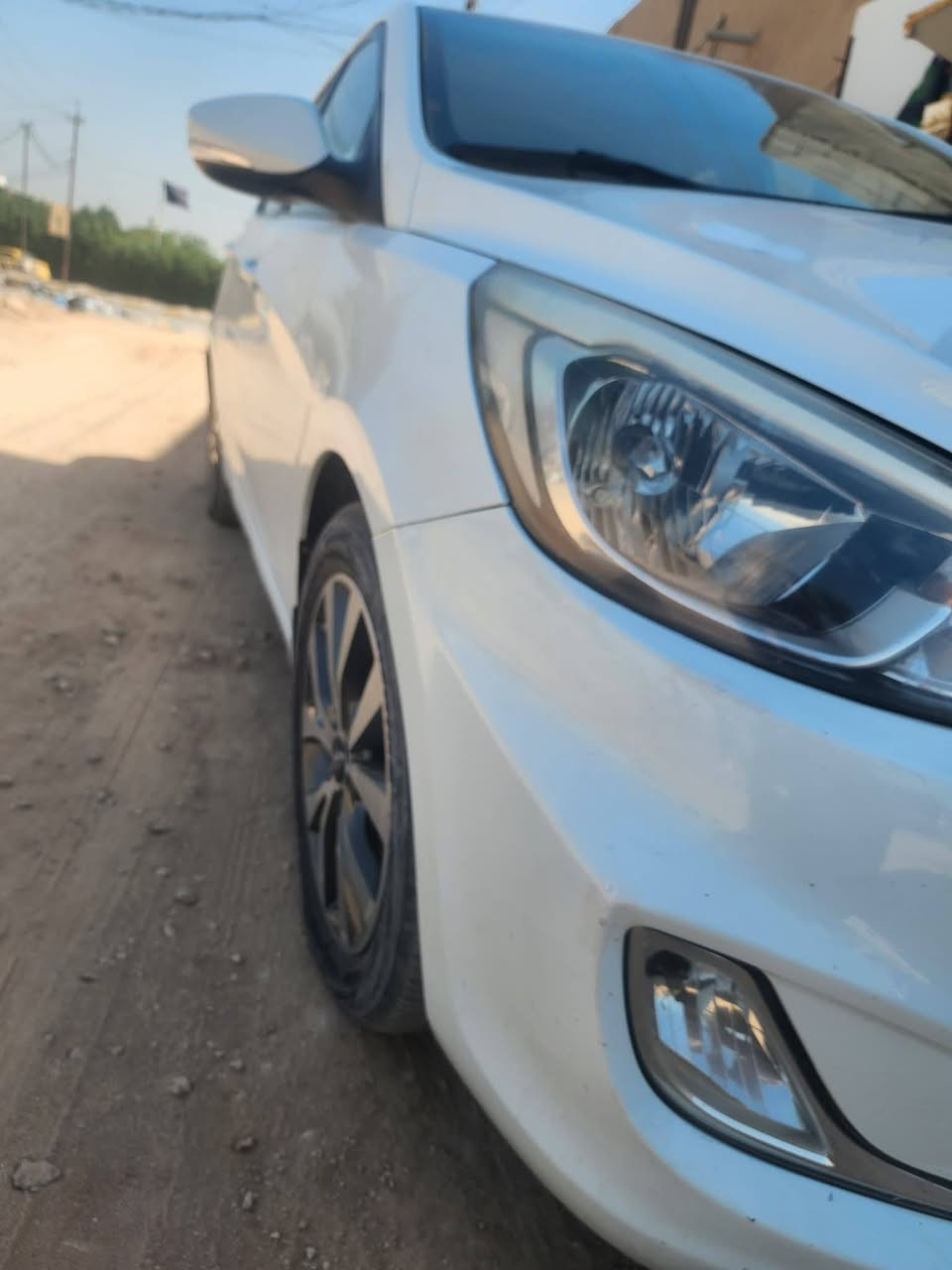 اكسنت موديل ٢٠١٦ بيها تكحيلات بسيطه وصبغ بالدوسه باقي كفاله
السعر ١٠٧ وبي مجال
ما اجاوب خاص 
المكان ديوانيه
التواصل اتصل علئ الرقم ***********
