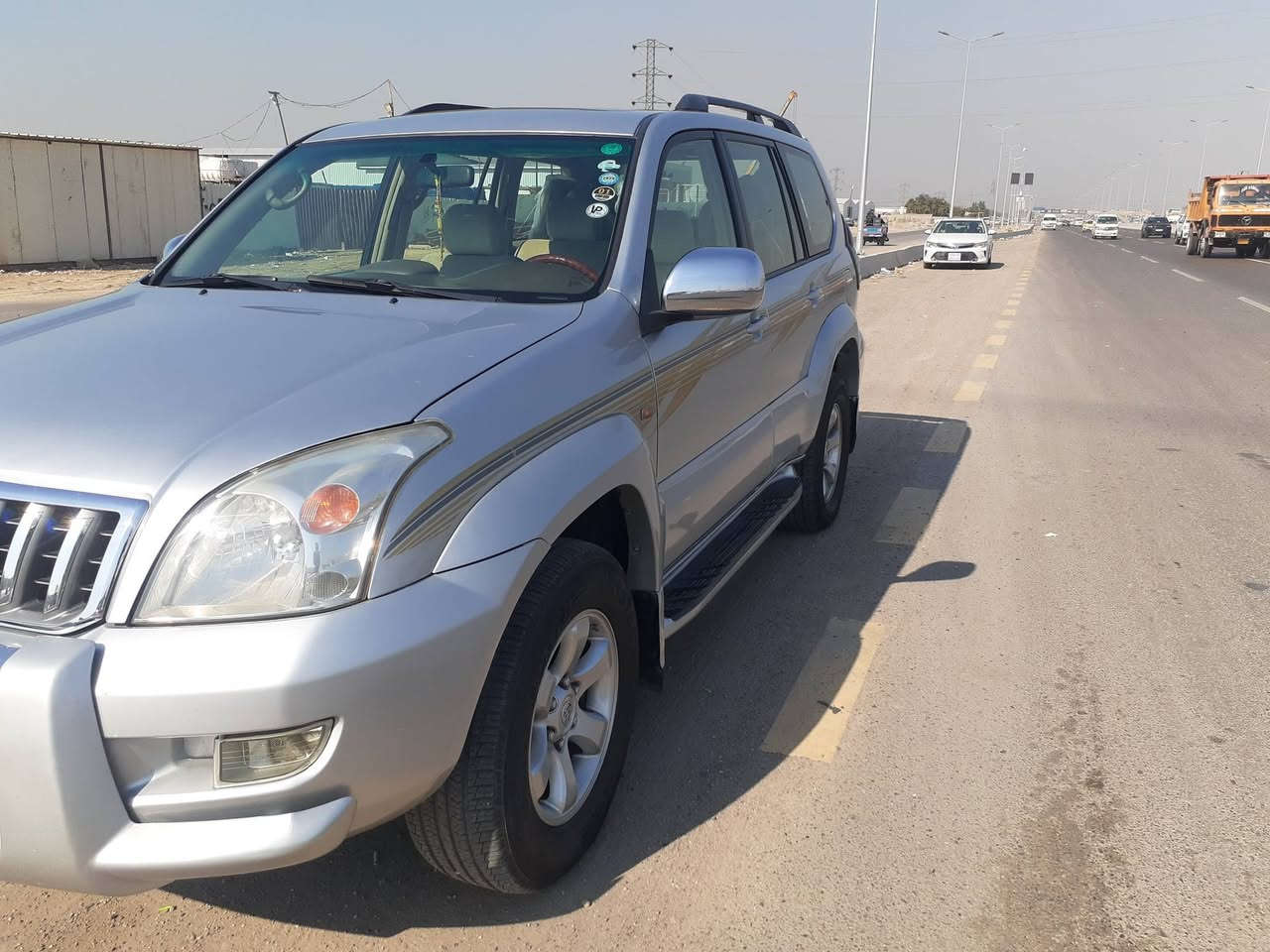 السلام عليكم برادو2007 رقم أربيل سنو ية وأرقام جدد بسمي أتريد تحويل أتريدوكالة vx فول السيارة فتحه كشنات كهرباء شغالة دبل تانكي 6vسلندر تبريد❄ثلاث قطع ماشيه 310 الف كيلو تخم تاير جديد مكينه كير صدرامامي خلفيه كله بل شرط تراها كلش حلو السعر135$السونر مرفق بالمنشور *********** مكان السياره بغداد
