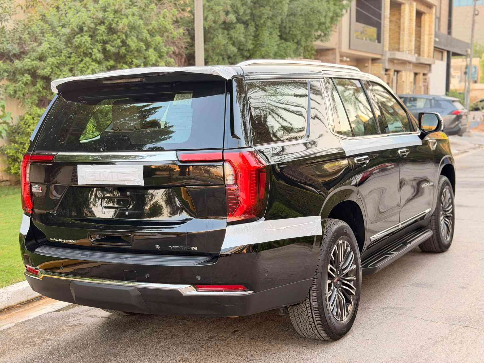 سلام عليكم
جمسي لڤيشن 
رقم بغداد تحويل مباشر 
وكاله المنصور خليجي 
ماشيه 19 km 
معروف موصفات لڤيشن 
الاستفسار ***********
عنوان بغداد
