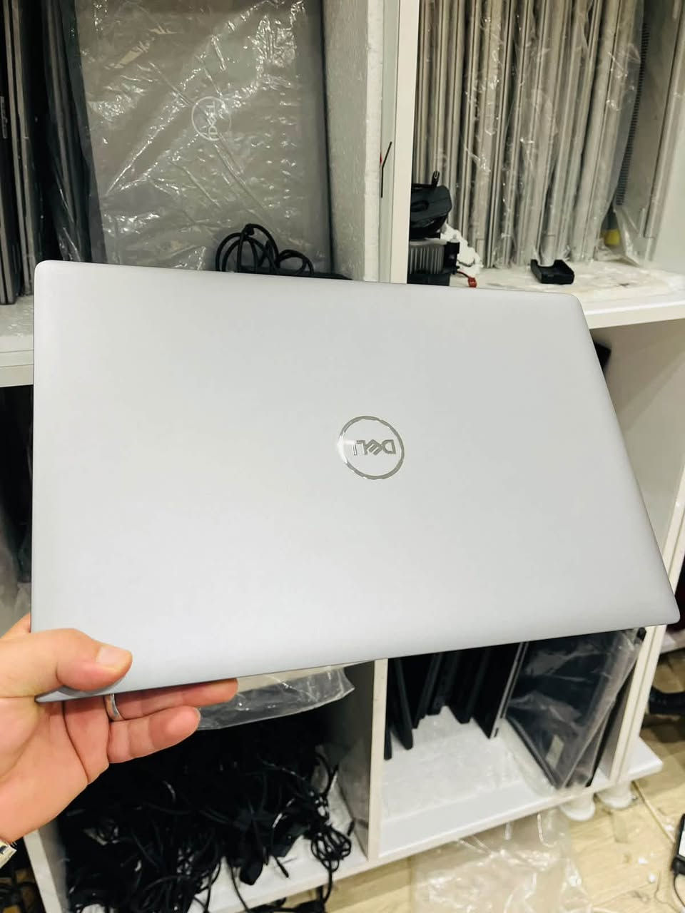 جيل عاشر 
DEEL
5510
Ci3/10th
RAM 8 GB
 Hard 256ssd 
15.6.  ضوئي
كيبورد عربي إنكليزي 
السعر 285 الف 
مكتب البرشا للحاسبات ***********
