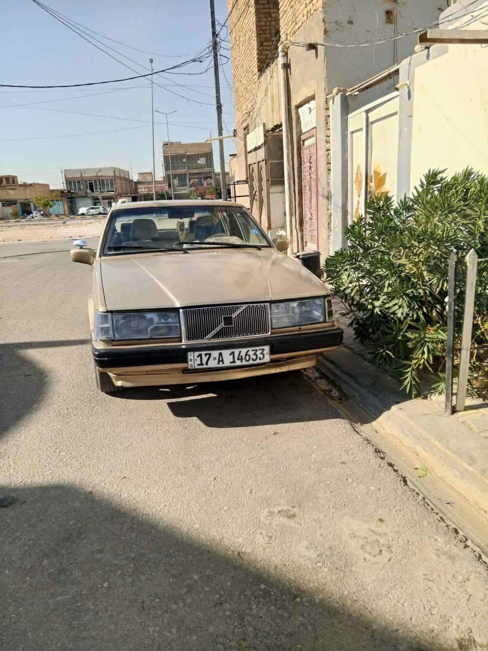فالفو موديل 92 رقم مثنى موجوده بلنجف راعيه نجف حي العسكري حجم ٩٤٠ السعر ٤٥ وبيه مجال تبريد عاطل كير مكينه مكفولات وبلاديات الكشر مكفول من الضربه ومصبوغ عام ***********
