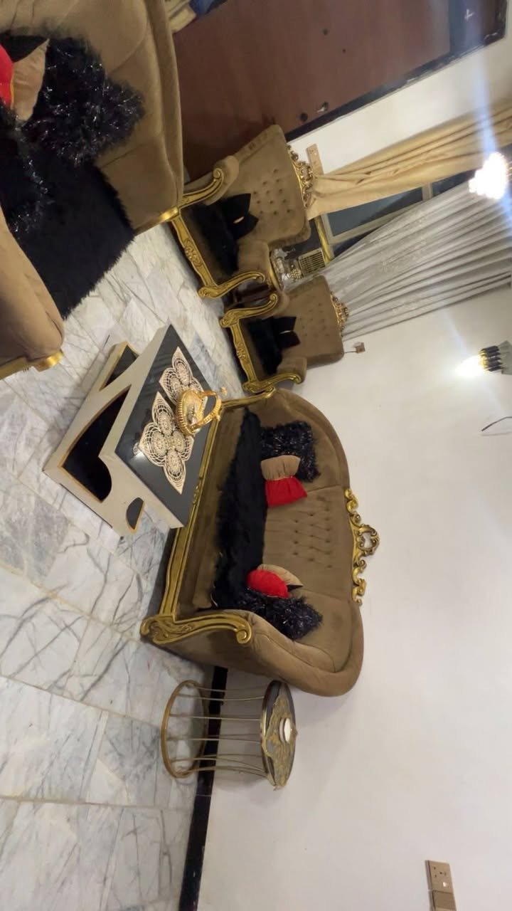سلام عليكم غرض لبيع زعفرانيه شارع معهد تصاب على وتساب ***********
