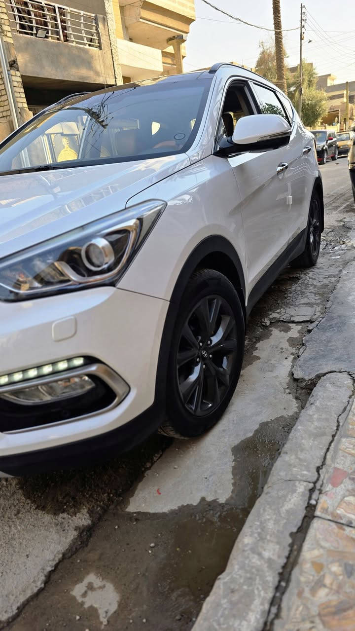 هيونداي سنتافي  2017 وارد خليجي ماشيه 111 km
فوووول مواصفات مكينة 2400 GDI خليجي
رقم اربيل وأرقام جديدة والسيارة باسمي وكاله عامه
 جاهزة للاستخدام

المواصفات:
بصمتين
جلد 
بانوراما
دبل أكسل 4X4
رادار 360 درجة
سياقة ذاتية
كوشن ميموري
 الكشنات كهربائية
كاميرات 360 درجة
لايت LED أمامي وخلفي
حساسات أمامية وخلفية
برادات خلفية
تبريد مركزي 3 مناطق
ويلات قياس 19
نظام صوتي انفتي
صندوق كهربائي
مرايا قابلة للطي كهربائيه وقلاب ويه البك
لايت كهربائي متحرك
3وضعيات قيادة
نقطة عمياء
كوشنات أمامية تبريد وتدفئة
تدفئة ستيرن
هندبريك بصمة
اوتوبارك
أغراض الشركة كامل موجودة السبير والكتالوك موجودات
*********** سيف ابو ملاك
مكاني بغداد قرب البياع
 مكفوله من صبغ بيه بعض الملاحظات بارد فديو خاص
سعره ١٥٠  مجال عمله فقط قليل
