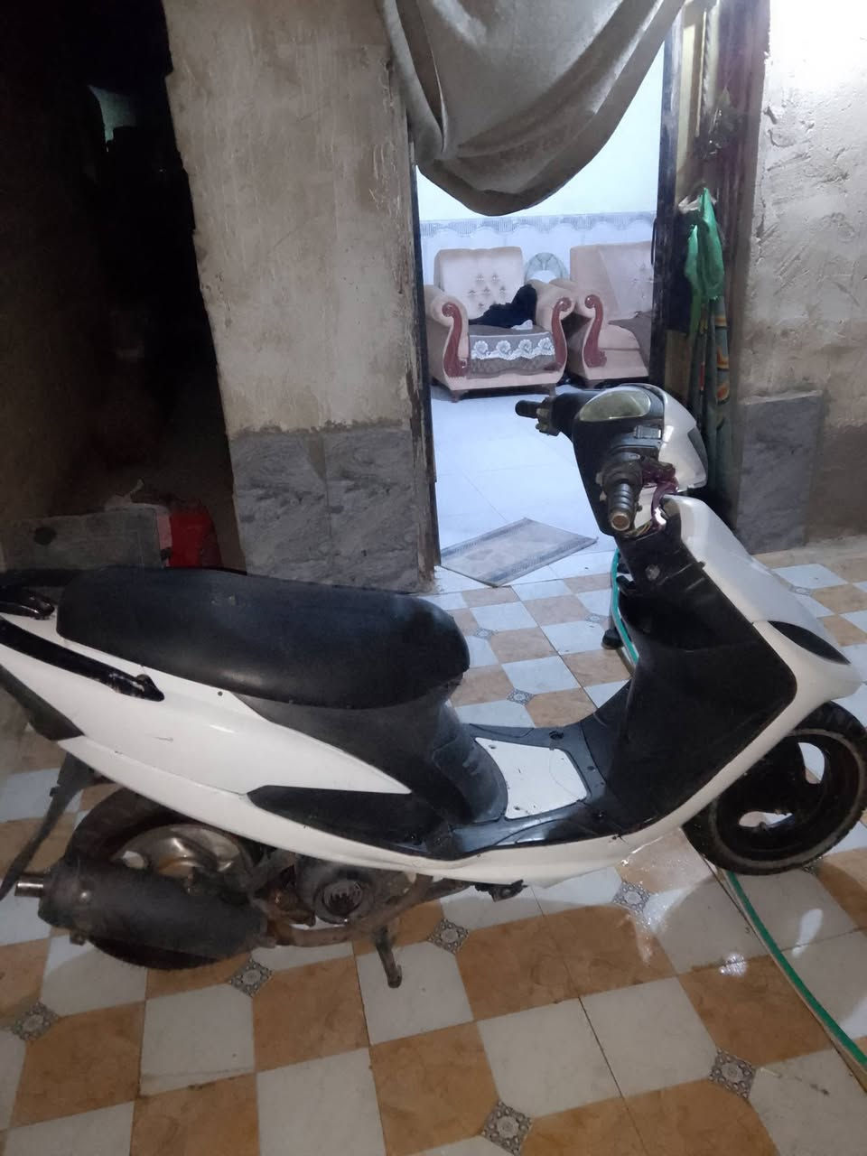 دراجه للبيع ماكس عدله بوشه 55 رياضي سعر 300 وبيه مجال قليل مكاني ناصريه سوق الشيوخ***********
