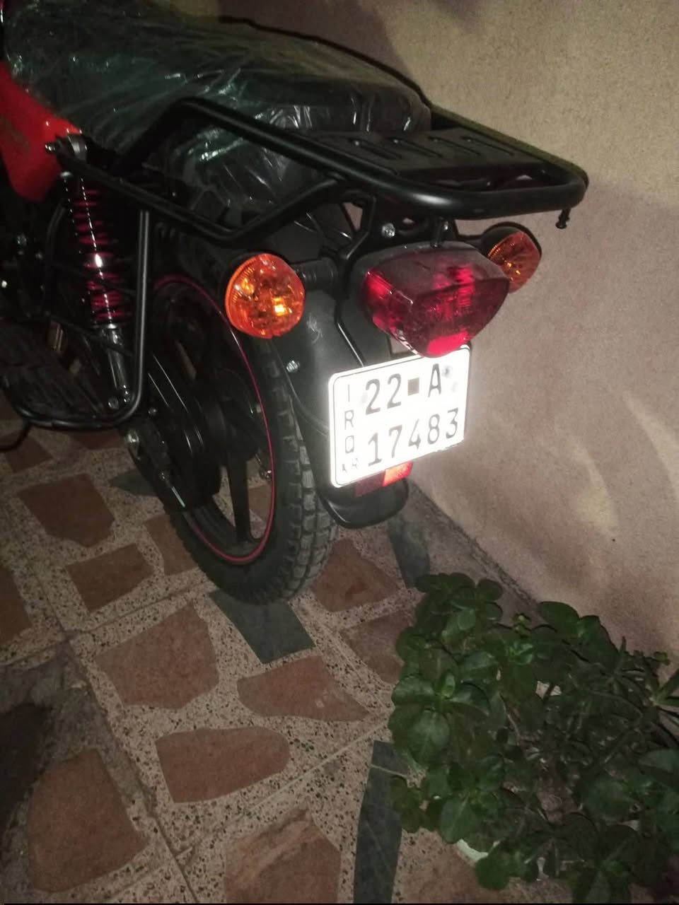 تواصل واتساب 
***********
***********
السعرمليونيين و650وبيها مجال 
اربيل زانكو
