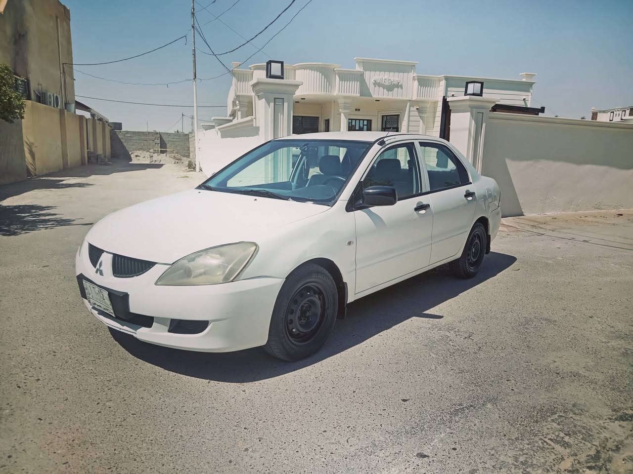 السلام عليكم لانسر 2006 كير عادي ومحرك خير من الله تخم تاير تبريد صدر كهربايت رقم صلاح الدين سنويه 29 بدون ضربه صبغ قطعتين المكان صلاح الدين الضلوعيه رقمي *********** السعر 65 بيها مجال
