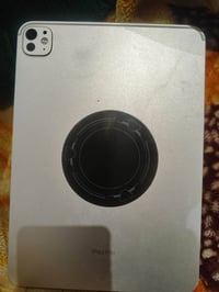 آيباد برو M4 • ٢٥٦ • بطارية ٨٢٪