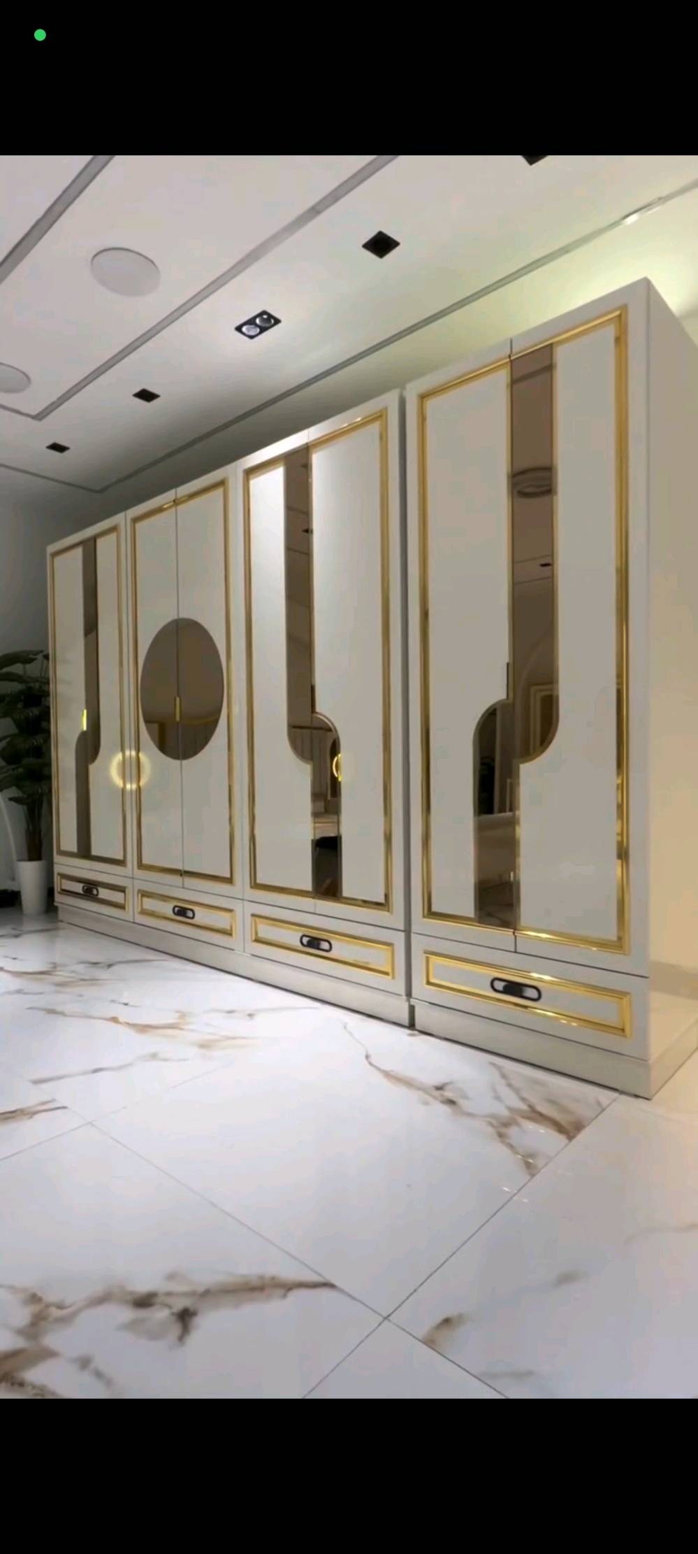 غرفة نوم تركيه جديده استعمال قليل ب 2 مليون للتواصل واتساب 0771492864