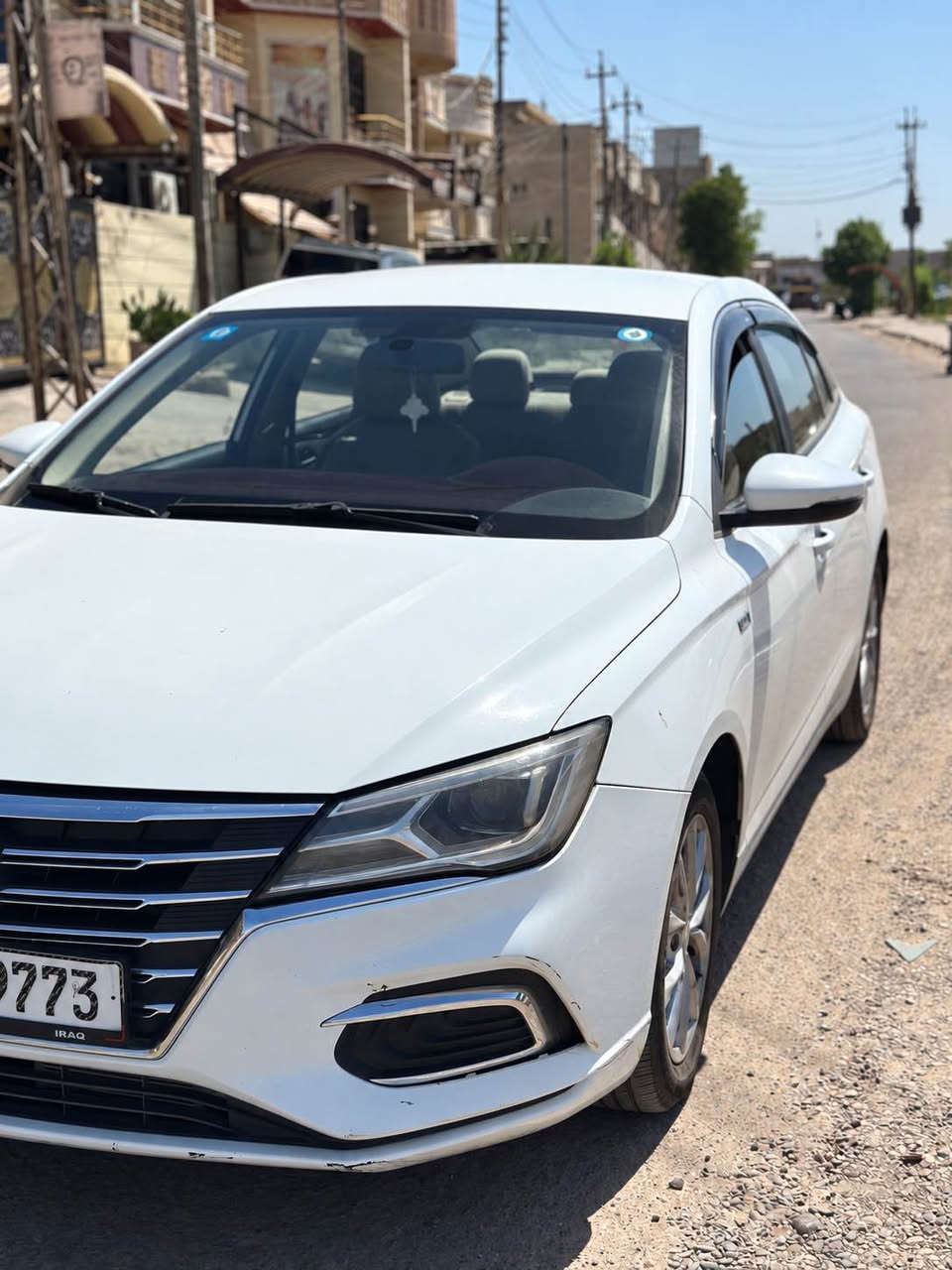 للبيع MG5 موديل 2025 ستاندرد

المواصفات:

* محرك 1500 سي سي
* گير أوتوماتيك CVT
* اقتصادي بالبنزين
* شاشة
* مثبت سرعة
* ستيرن كهربائي
* ABS
* حساس ضغط التايرات
* إيرباكات
* تبريد بارد ممتاز
* داخل قماش

السيارة عملية ومريحة بالاستخدام اليومي وصرفيتها حلوة.

السعر: 95 ورقة وبيها مجال
المكان: بغداد حي الجهاد
للتواصل *********** بغداد, العراق
