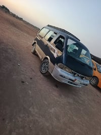 مكينة ٣٠٠٠ • رقم نجف • سنوية نافذة