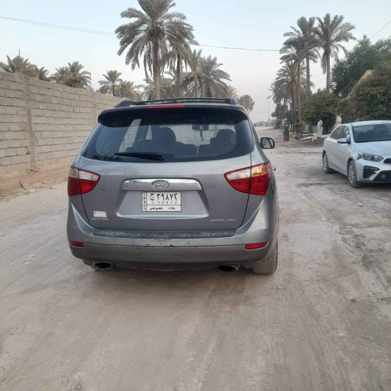 السلام عليكم فيرا كروز للبيع ٧ راكب تبريد ٤ قطع فتحه ترحيب اشاير بالمري سياره فول عده لبصمه سعر ١٠٥ وبيها مجال بصيط مكان سياره بغداد ابوغريب ***********
