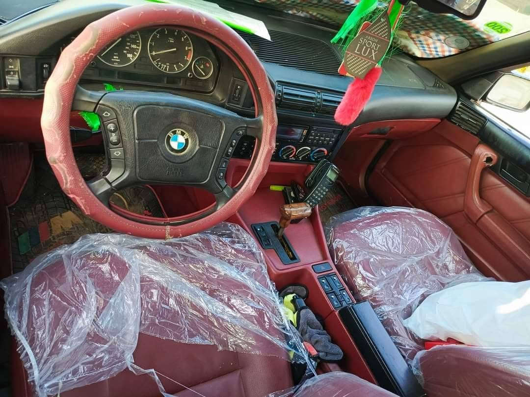 سلام عليكم
بي ام للبيع موديل 92 حجم 525 رقم اربيل دولي بسمي سنويه 2033 هزه جديده كير مكينه حداديه تبريد تخم تاير جديد ويل M جديد دبل ايرباك فتحه بلقماره كشنات جلد ماروني اصل 
الاستفسار الاتصال على الرقم ***********
