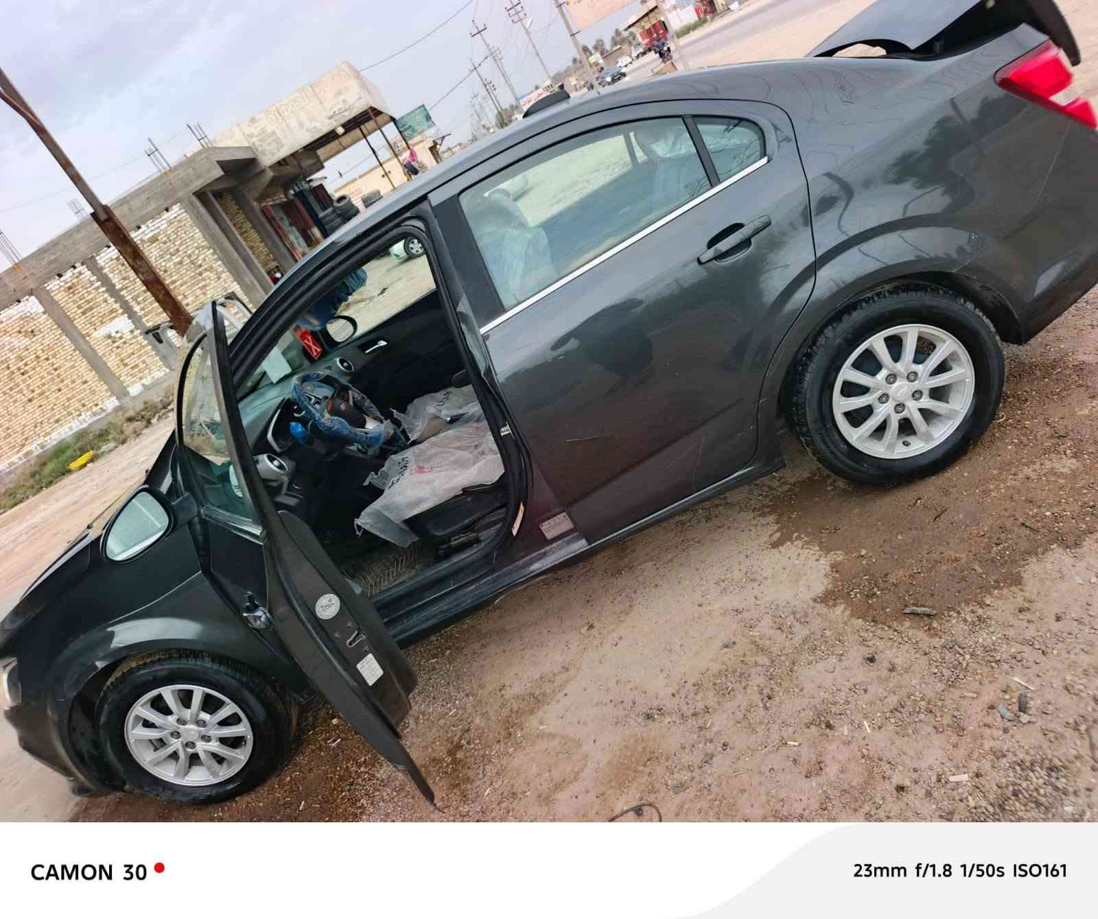 السلام عليكم بيع سريع بسعر مناسب
افيو سونك ٢٠١٧  تحويل مباشر محرك ١٨٠٠ محرك كير حدادية كله جديد 
جاهزة ونضيفه جدآ تراية كلش ناعم 
( ماشية ٨٨ حقيقي ) 
تبريد ثلج 🥶🥶
تحكم مقود . تشغيل عن بعد . نضام APS
لد نهاري . السيارة جديدة ومكفولة من الحادث بيه رشات بلحزام جمالية صور قبل الصبغ موجودة 
تثبيت سرعة. .جام اوتو لمسة واحدة 
تقم اطارات جديد 
مكان السيارة كربلاء طويريج 
السعر 68 
***********
