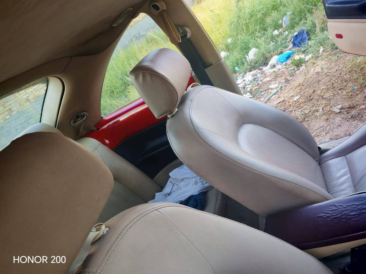 *🚗 للبيع او مراوس سيارة فولكس واكن بيتل 

*بيتل 2008 للبيع* 
- اللون: احمر 
- 5 سلندر | گير عادي 
- رقم بغداد
- المكان: الحلة
- السعر: 60$ وبي مجال
- الاتصال: ***********
