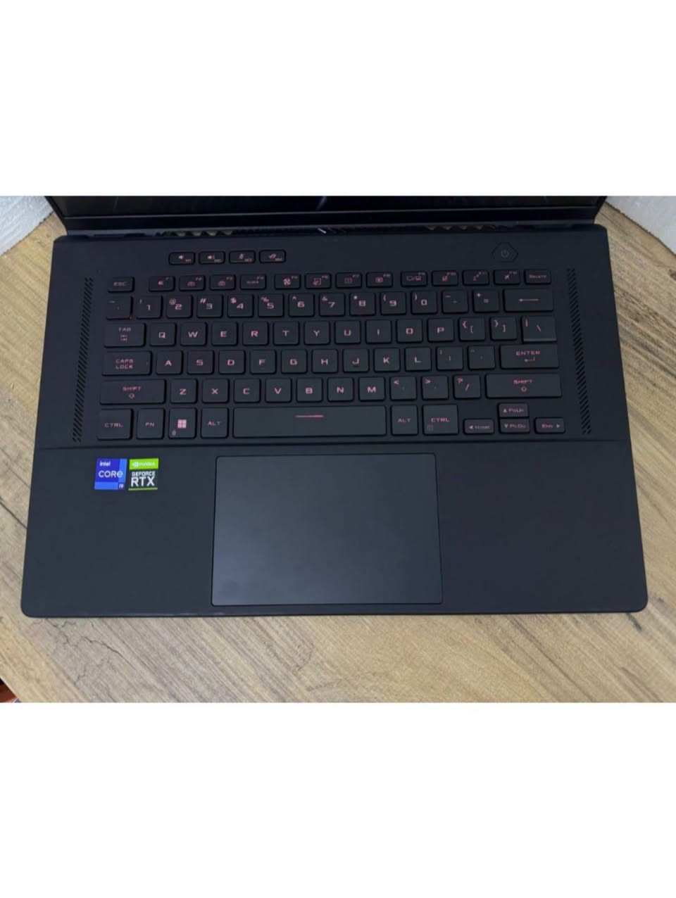 ROG Zephyrus M16 • RTX 3070 Ti • i9-12900H