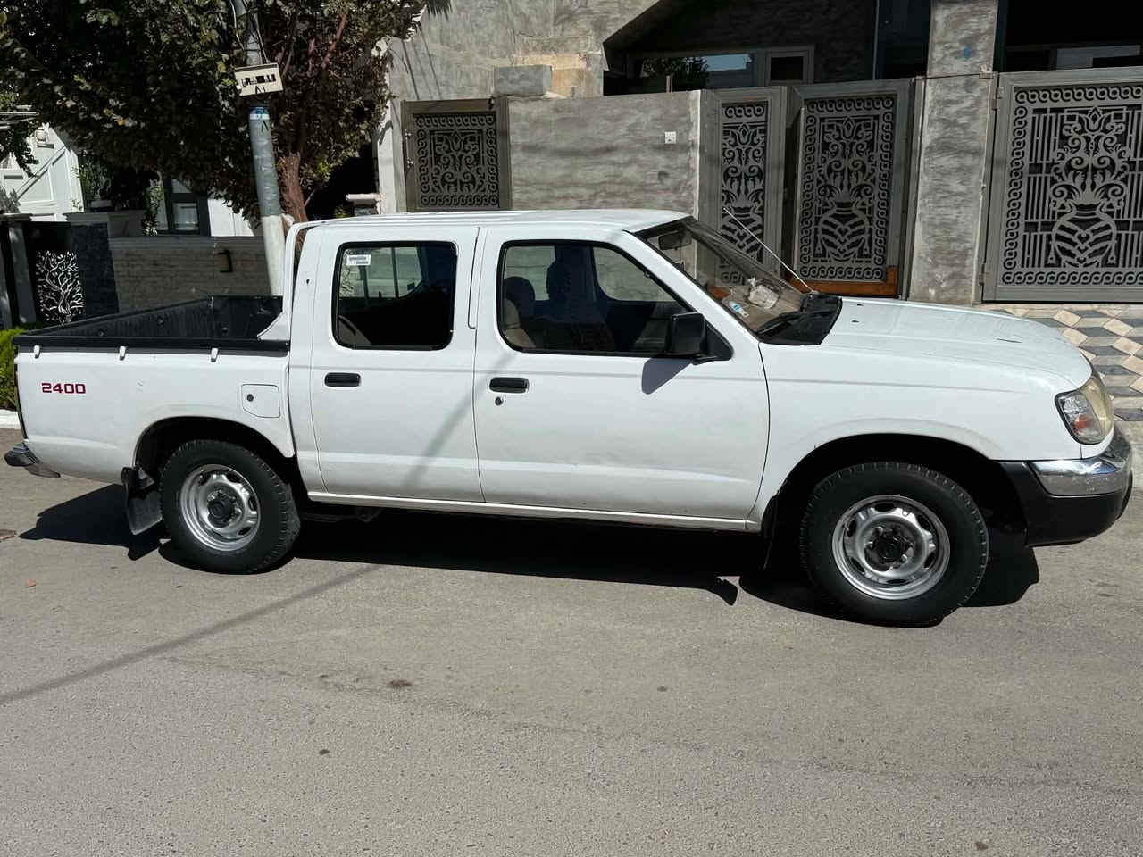 نیسان پیکاب بۆ فرۆشتن  مۆدێل 2002  تەبرید بەشەرت  گێڕو مەکینە بەشەرت توندو تۆڵە چوار تایەی تازەی لەسەرە  دەعم بڕاوە بەشەرت  ئارمی پلاستیکی   شوێن سلیمانی  نرخی 97گەڵاو مەعامەلە ***********.***********
