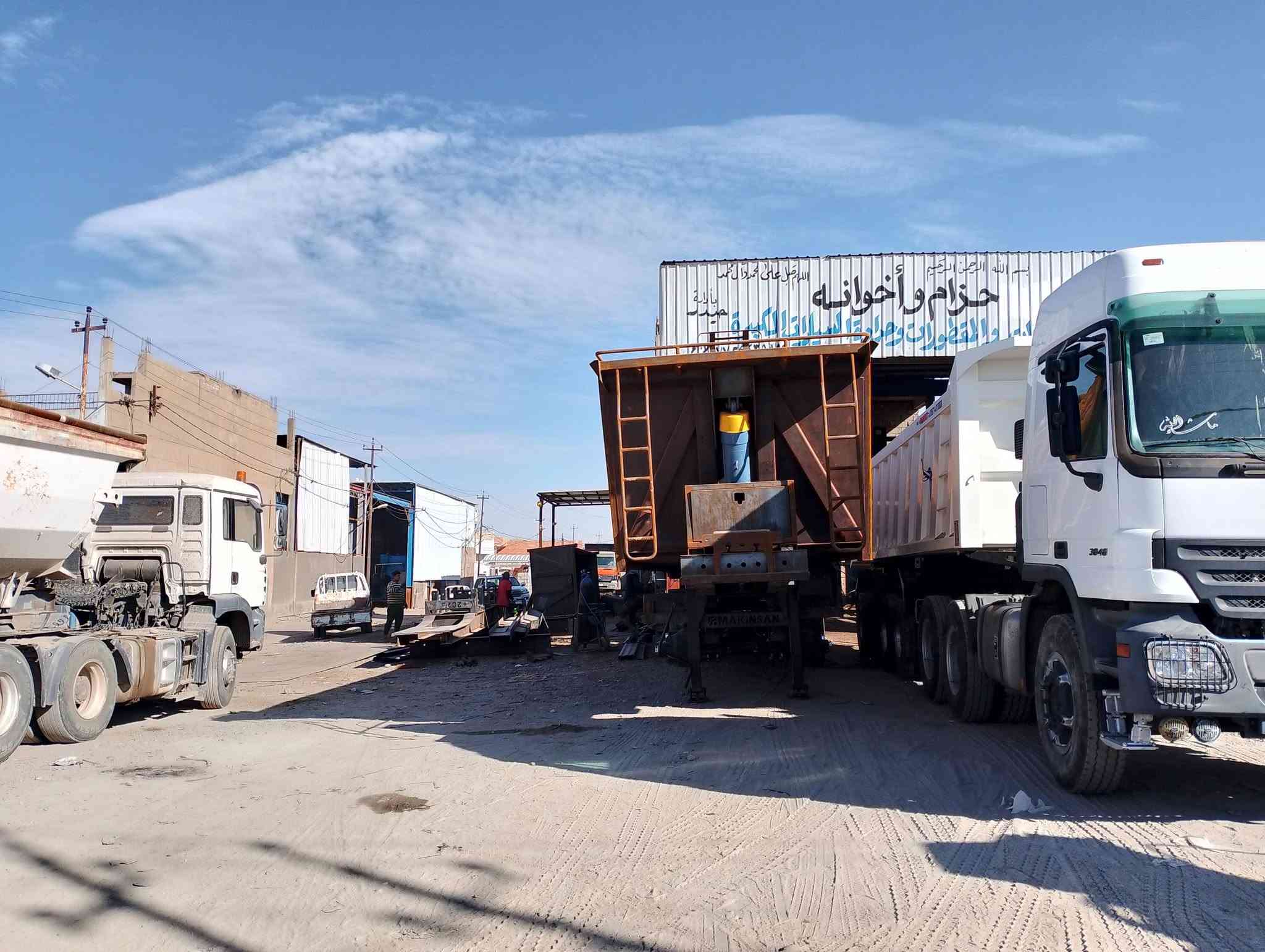 حداده عامه عرباين ماموت وماكنيسان ذرعا 30متر شاصي 16شريط12 كاعيه 8ملم صفاح 6ملم/***********
