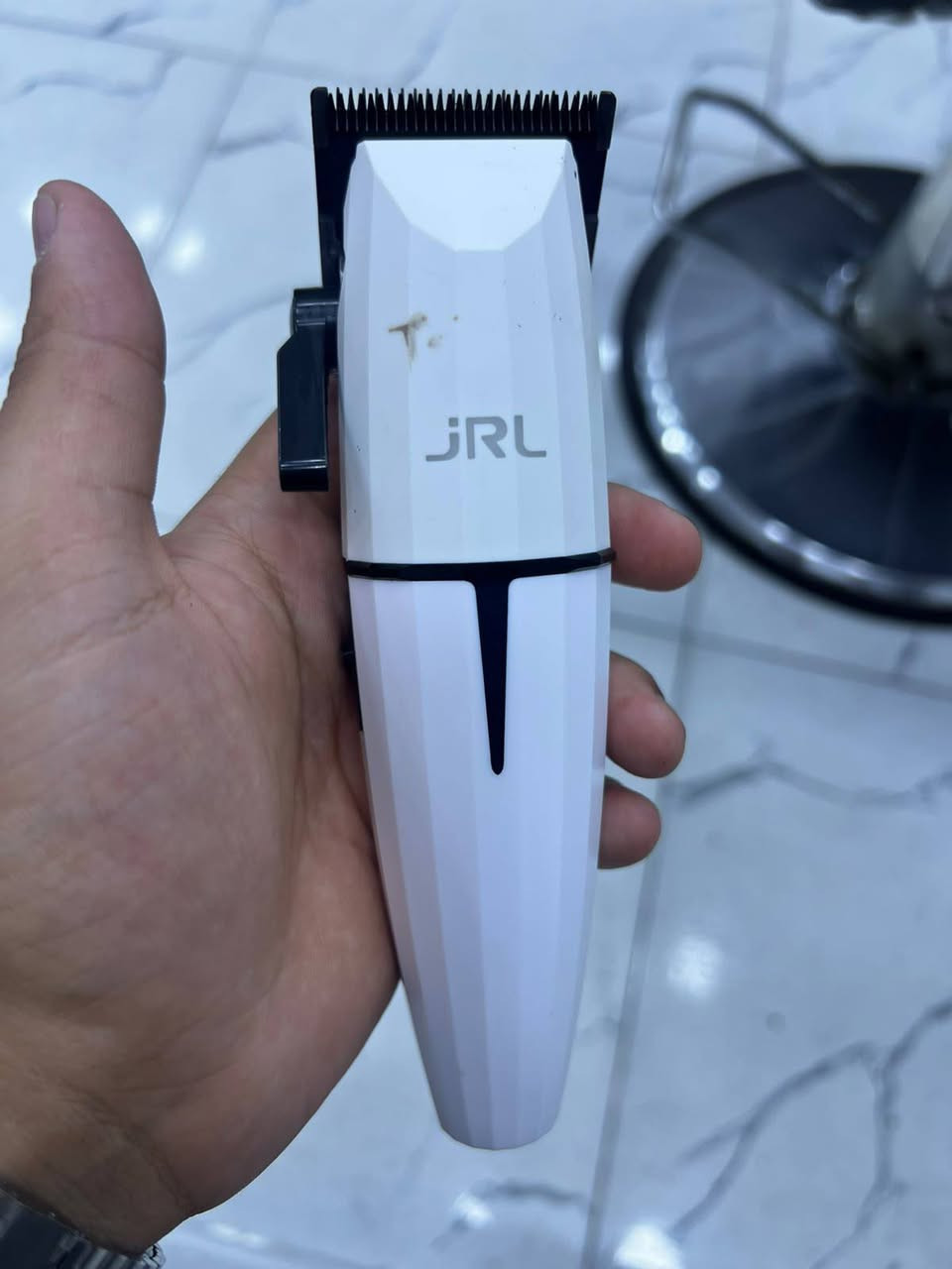 مكينه jRl للبيع استخدام شهرين سعر ١٤٠
وبيها مجال حك الجيه رقم ***********

