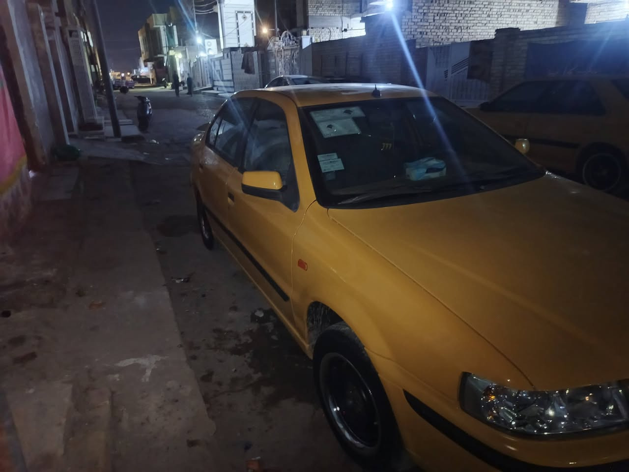 مديل 11سنويه نافذه  عليه هئه غرامات ماعليه مكينه كير حداديه  تخم تاير جاهزه للخير مكيه صاله 12يوم   *********** مكانه حي الحسين الجديد
