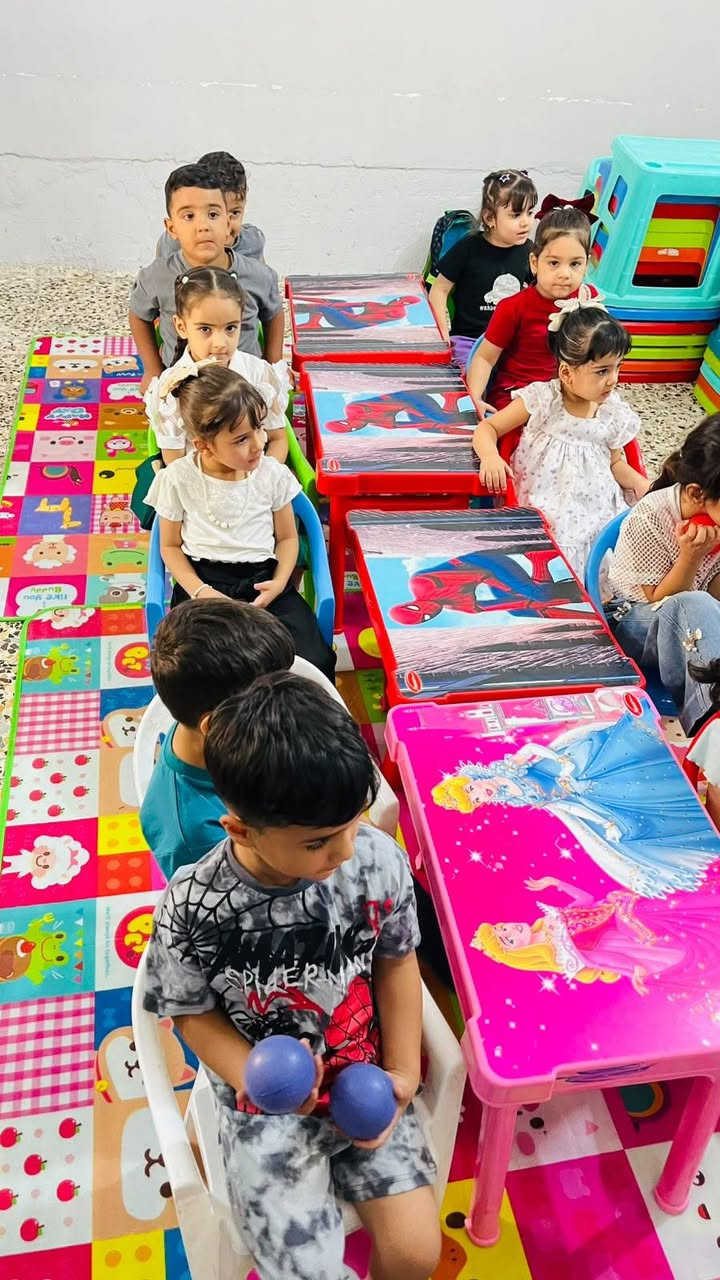 اطفالنا الحلوين الشطورين 
روضة وحضانة مملكة الانجاز سارع بالتسجيل الان 
للتواصل والاستفسار ***********7

