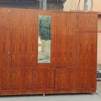 كنتور • ميز تواليت