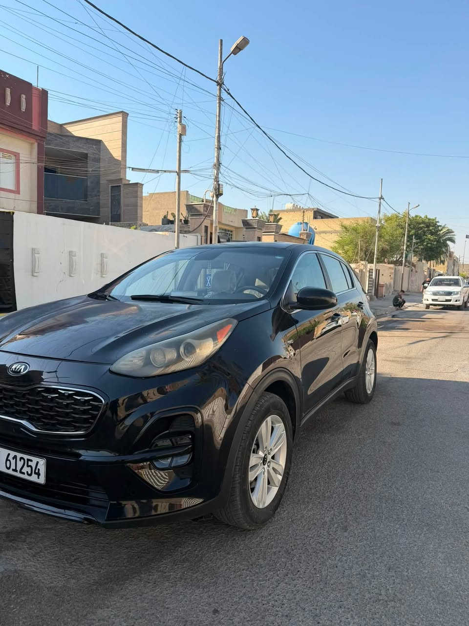 للبيع سيارة مال بيت، سبورتج 2019
• الرقم: أربيل (باسمي والتحويل بشرط وبدون أي تأخير).
• المشي: 79 ألف فقط.
• الحادث: بنيد فقط (قطعة واحدة) +چاملغ اصلي وكالة 
 بارد خفيف جداً،.
• الميكانيك: كير ومحرك مقفولين، افحص وين ما يعجبك.
السيارة دق سلف وتوكل على الله، عينك ميزانك وتشوف النظافة بنفسك.
📞 للاتصال والاستفسار عن السعر:***********
[أدخل رقم هاتفك هنا]
📍 المكان: [بغداد/الكمالية]
