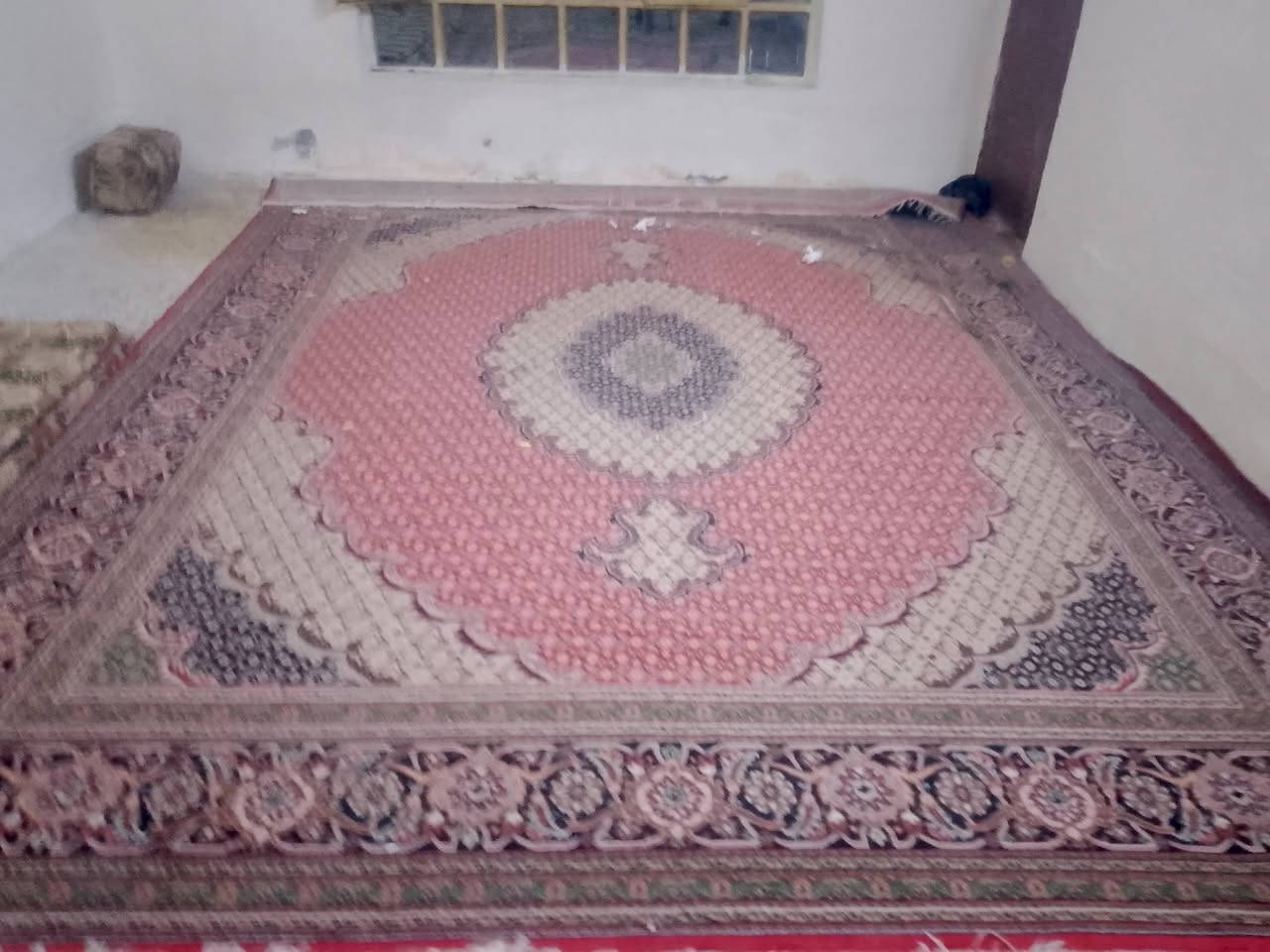 السلام عليكم اغراض للبيع كل من وسعره مكاني كربلاء اغراض نظيفات
