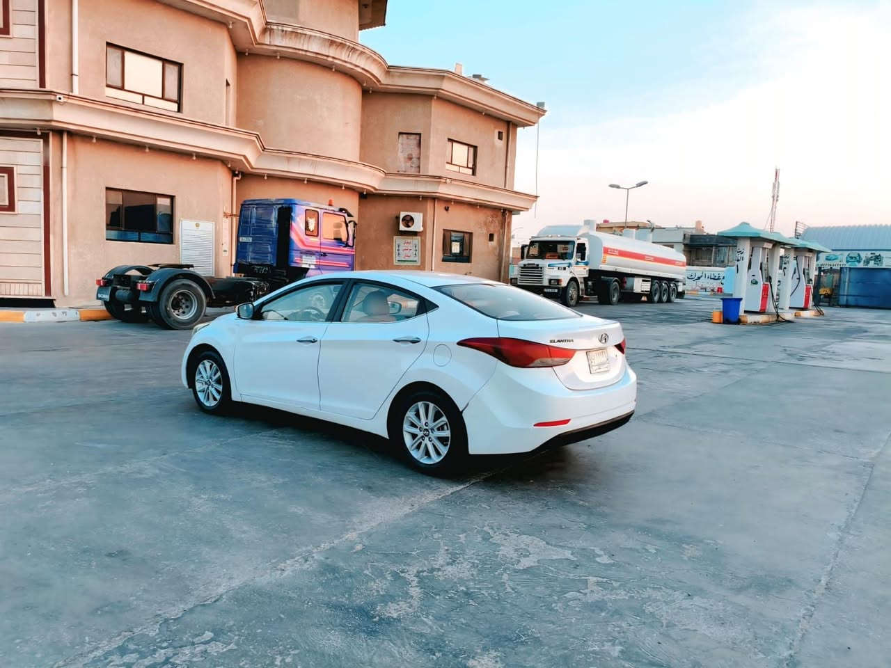 النترا خليجي مديل ١٦ رقم بصرة حرة تحويل محرك ١٨٠٠ دوش مكفوله من الضربه وتبدل بيهه رشات صبغ اثر تقشير سياره جاهزه من كلشي مابيهه اي نقص محرك وكير وحداده وتبريد شرط الفحص سعر ٩٧ هاتف 📱 ***********عنوان بصرة
