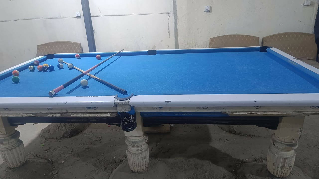 ميزين يلن للبيع الواحد ع650
وميزين فرخ سنوكر الواحد ع 350
اليريدهن يتصل 
***********
