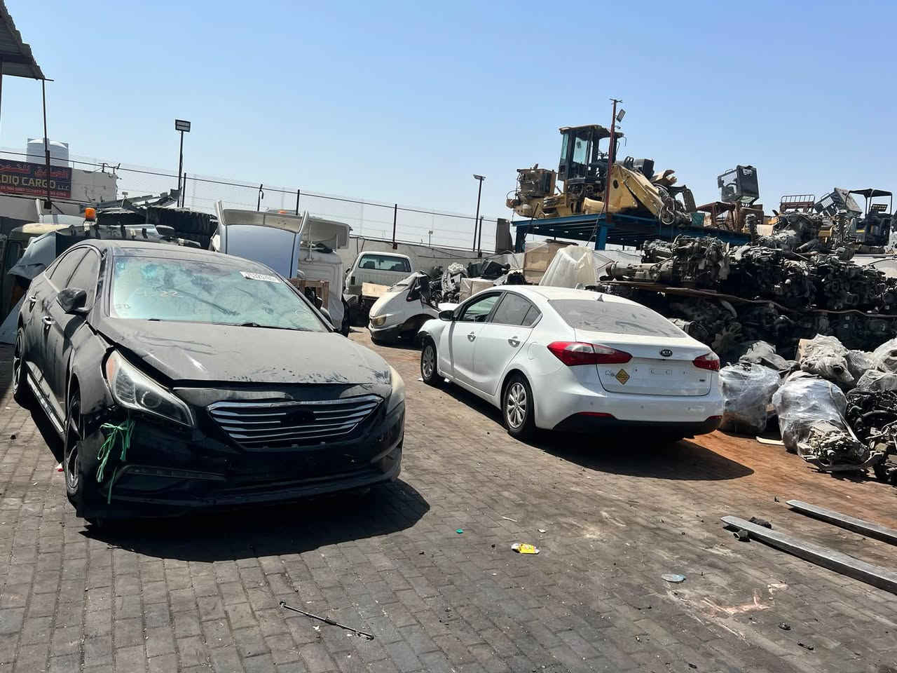 السلام يتوفر ادوات السيارات الكوريه داخل 
مجمع علي الكوفي
العنوان نجف شارع المطار بين بوابه الدخول وبوابه الخروج 
***********
