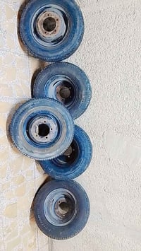 اويالة و تايرات كية 12 مستعمل للبيع  الاستفسار (07707843574)