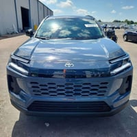 🚗 2026 TOYOTA RAV4 XLE PREMIUM 🛠️ الضرر: موضح في الصور 📏 عداد المسافه ...