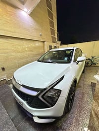 سبورتج 2023 للبيع ماشية 50الف كم كلش نظيفة  مكاني بغداد البلديات  للاس...