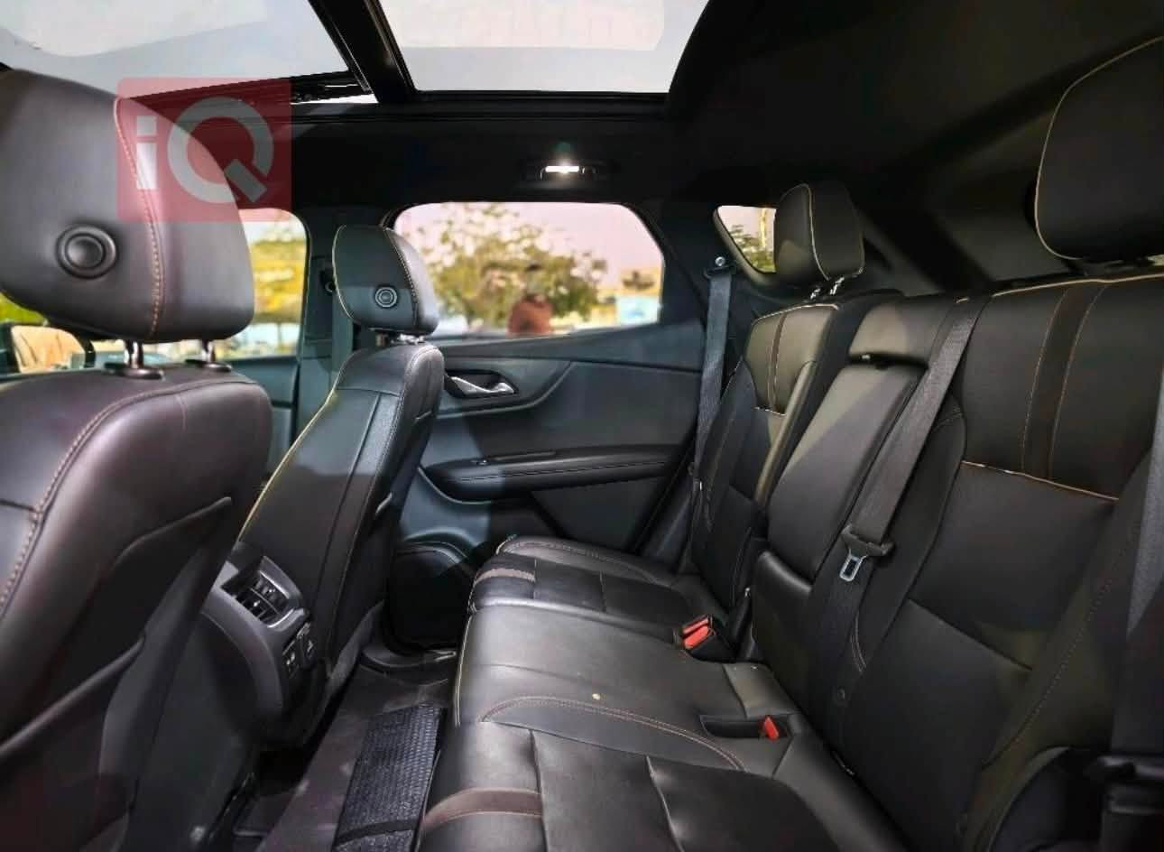 سلام عليكم
شوفرليت بلايزر موديل 2022
اعلى مواصفات priemum V6
حادث صندوق بيها تعديل بارد يم رقم فقط 
رقم اربيل 
مواصفات 
بانوراما
داتاشو
كشن جلد 
كشن هيتر 
كشن كهرباء طرفين
صندوق كهرباء 
 بصمه اربع ابواب
بصمه 
تشغيل بعد 
مودات قياده 
محرك v6 
تكم اسود 
رادارات 360
قياده شبه ذاتي 
$210 سعر سياره 
***********
