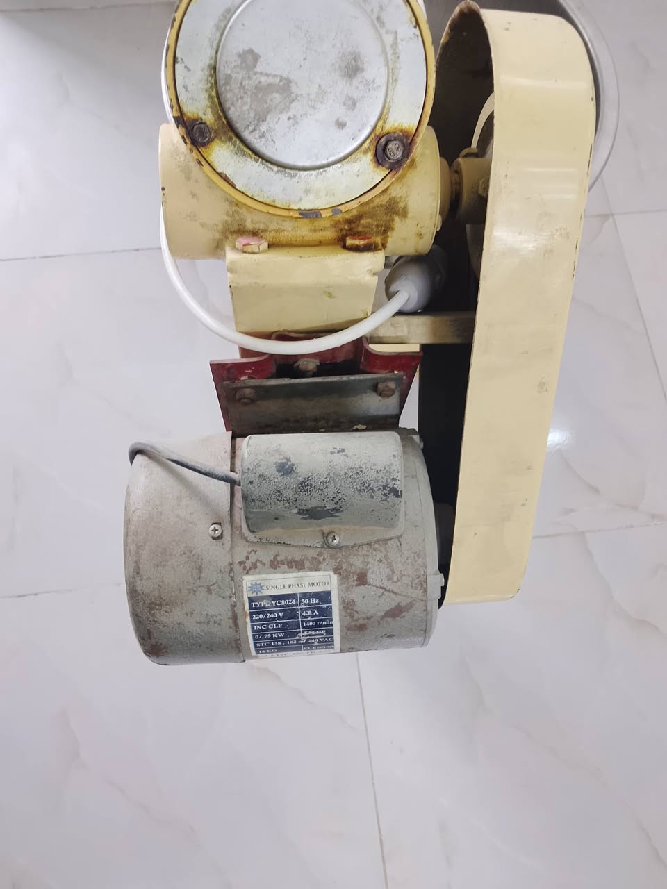 عجانة للبيع 15كيلو شرط الشغل السعر 250وبية مجال 
اني مكلف بل نشر ***********
