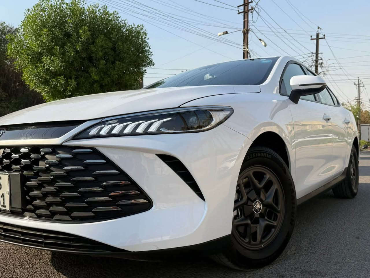للبيع 
– BYD Qin Plus (چن بلاس) موديل 2025 –
   عدادا المسافة 500 كيلو زيرو 🔥🔥
رقم بغداد بسمي شخصيا 
داخل احمر المميز نادر
الحالة: زيرو جديده مكفول كفاله عامه فقط بيه بارد بين الباب خلفي و الهلال جاملغ خلفي 
سعر 17 مليون و 900 الف
للاستفسار
 ***********
