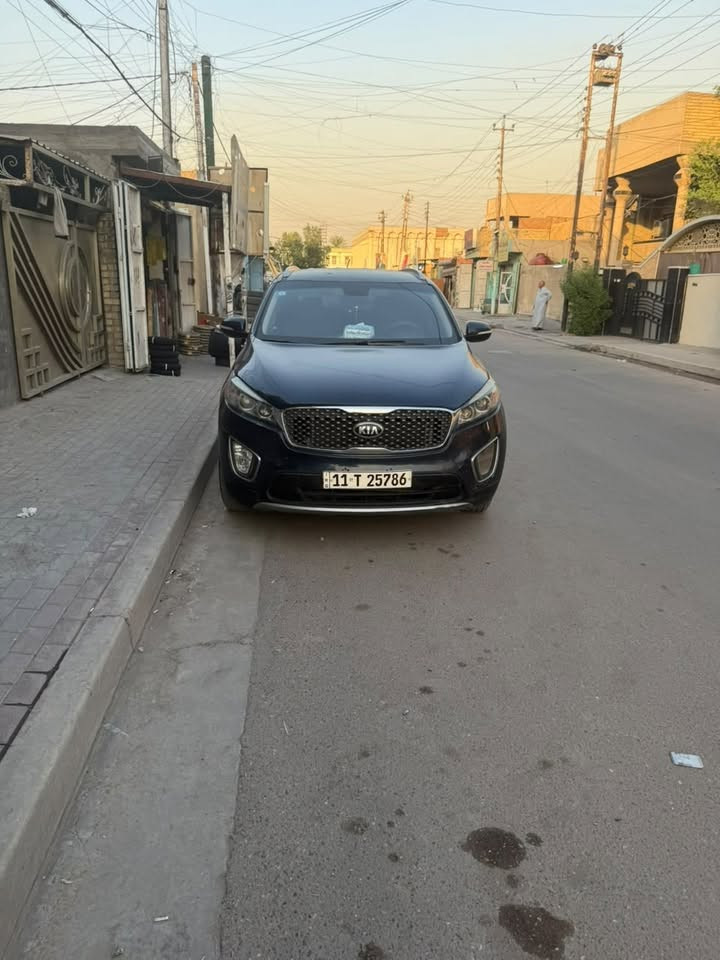 السلام عليكم كيا سورنتو 2018 للبيع
السيارة وارد وحادث فقط بنيد مبدل وبالعراق بيهة بارد بجهة الباب اليمين 

مكينة 6 كير مكينة كهربائيات كفالة والسيارة خير من الله جاهزة مجهزة مسويلهة زرع عدسات مكلفة ٣٥٠ الف شرط نهار السيارة ماشية 76 ميل والسعر 155 وبيهة مجال للشراي وبالعافية عالياخذهة مكان بغداد الدورة ابو دشير  ***********
