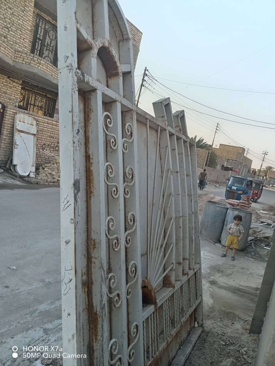 متاح باب اسلايت مستخدم تفصال للبيع اليريده ينورنه يتصل ع هذا الرقم ***********

نص مكتوب في الصور:
- HONOR X7a
- 50MP Quad Camera
- HONOR X7a 50MP Quad Camera