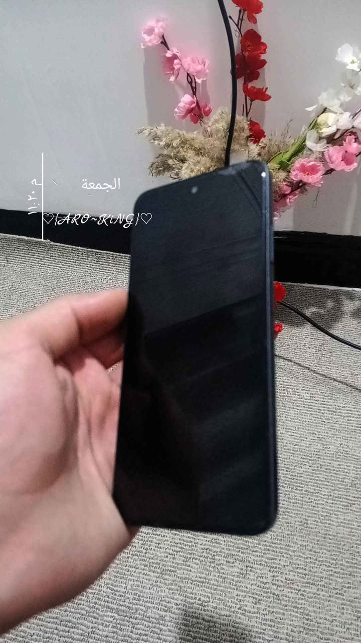 موبايل infinix smart 8 كامل اشياي لگة لة
شاشە: 6.6 ئینچ HD+ بە خێرایی 90Hz ( زۆر ڕوان و باشە بۆ سەیری ڤیدیۆ)
باتری: 5000 مێگا ئەمپێر (شەحن زۆر باش دەگرێت)
کامێرا: پشتەوە 13 مێگاپێکسیڵ + کامێرای پێشەوە 8 مێگاپێکسیڵ لەگەڵ فلاش
دەرچەی شەحن: Type-C
سیمکارت: شوێنی دوو سیمکارت + شوێنی میمۆری سەربەخۆ
سیستەم: ئاندرۆید 13، زۆر ئاسان و خێرایە
باری مۆبایلەکە:
بێ هەموو کێشەیەکی تەکنیکی وةك نوئ
📍 شوێن: هەولێر*********** سعر 95 هزار أربيل, العراق
