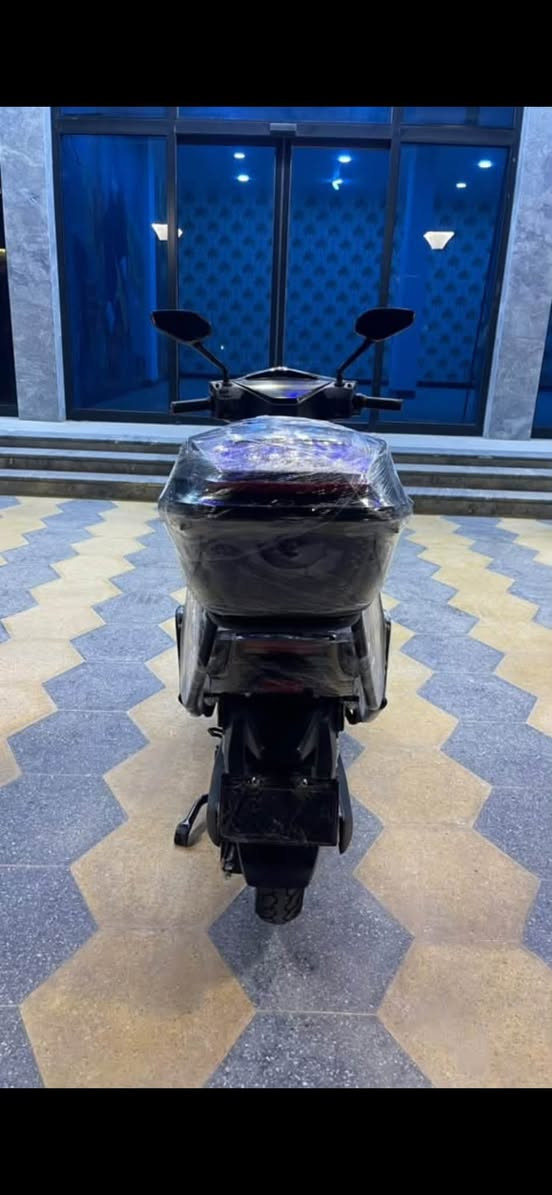 دراجه شحن شركة الماسه 💎(الشبح)
فول مواصفات 
لايتات زنون عالي وناصي اشاير يمنه ويسره ودبل اشاره
4 سرع
نضام بك Rرجوع إلى الخلف تثبيت سرعه بطاريات فول على الفحص مدخل شحن سريع منفذ يوسبي دراجة مستعملة شي قليل جداً
المكان داخل الرمادي للتواصل ***********
