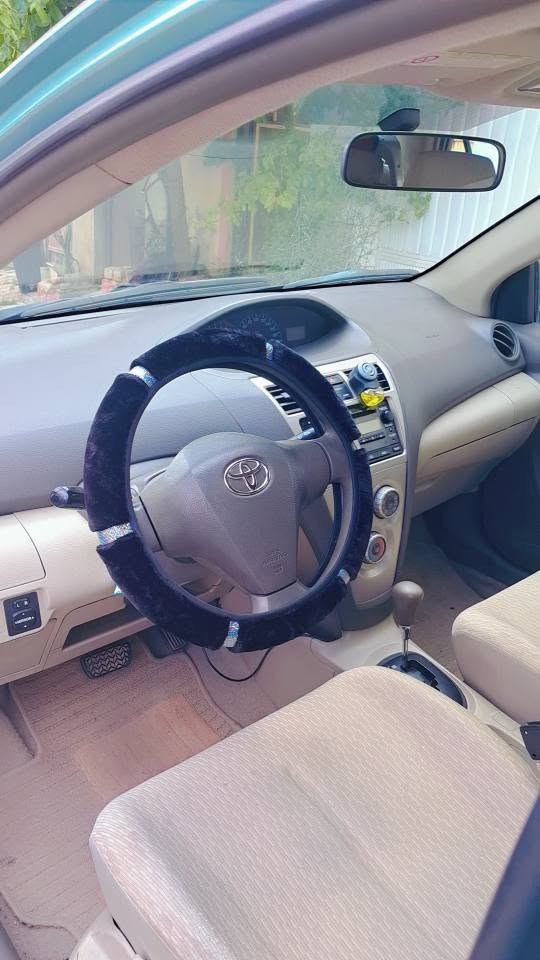 Yaris 2010
توێتا یارس مۆدێل 2010  خلیجی
سەیارەیەکی زۆر تازەو جوانە سەیارەکە ١٩١هەزار کیلۆمەتری هەقیقی ڕۆشتووە 
مواسەفات ناوزەرد چوار کەلە دەبڵ گێج ئاوێنە کارەبا دووسویچو کۆنترۆڵ تەبرید لە سەر سویچ 
سە نەوی تا ٢٠٢٨ تازەیە بەشەرتی تەحویلو غرامه
سەیارەکە کامل بۆیاخە لە بەر کاڵ بوونەوەهیچ پارچەیەکی نەگۆڕاوە بێ دەعم ...
نرخى 71 گەڵا
ژ.م *********** السليمانية, العراق
