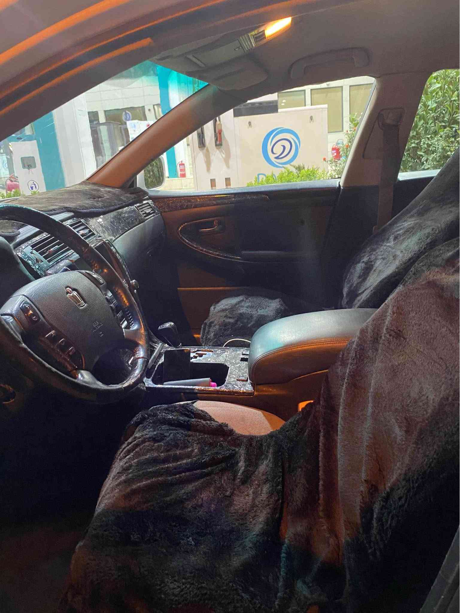 بـسم اللە رەحـمـان رەحـیم 

Toyota crawn 
کۆد 
مۆدیل ٢٠٠٥ 
١٨٢ گەورە بە گەورە 
بەسمە 
کوشین کارەبا 
ساقفو حیزام بەشارت 
گیرو مەکینە بەشارت 
مالی مەدەنی بەشارت 
بڕوەیە 
لە سلیمانیم 
نرخ 39گەلا کۆتایی
*********** السليمانية, العراق
